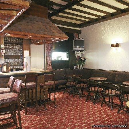 Symphony Craw'S Nest Hotel أنستراذار المطعم الصورة